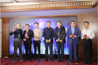 省旅游协会秘书长吴群蔚为专委会成员授证