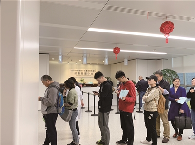 单位体检今年流行自费加项  B超、CT筛查等项目最受欢迎