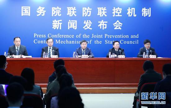 3月21日,国务院联防联控机制召开新闻发布会,介绍新冠病毒疫苗安全性有效性有关情况,并答记者问。新华社记者 张玉薇 摄