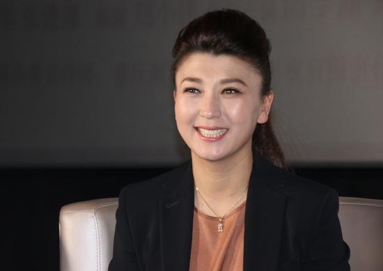 闫学晶