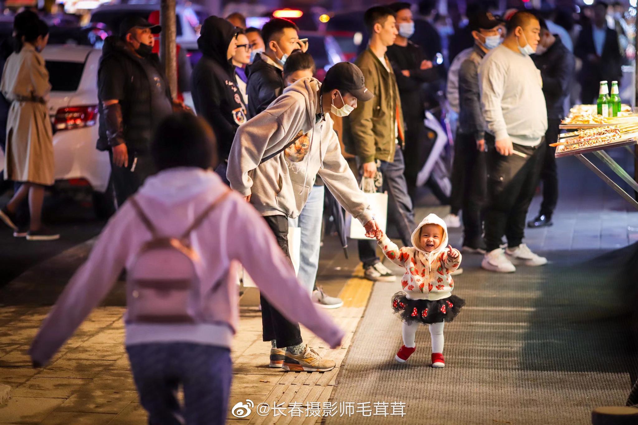 吉林地摊经济 感受城市里的烟火气和人情味