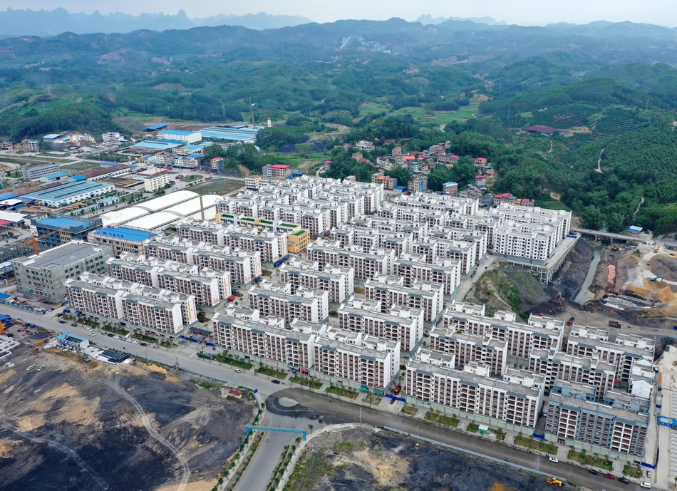 环江县人口_广西环江 毛南山乡换新颜 图片频道