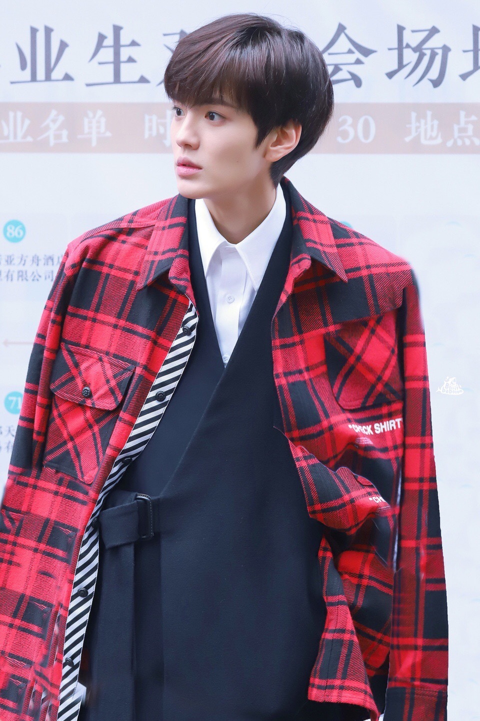 影帝的小风衣小说_霍影帝丢了心的小丫头(2)