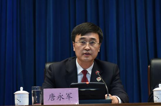 吉林省检察院党组副书记、常务副检察长唐永军主持会议并?#19981;?><span class=