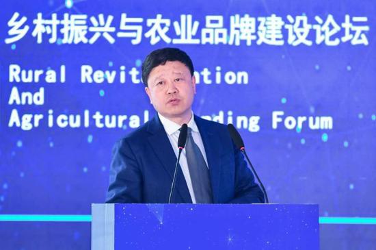 吉林省粮食和物资储备局二级巡视员张长城在论坛上进行“吉林大米”品牌建设案例发布