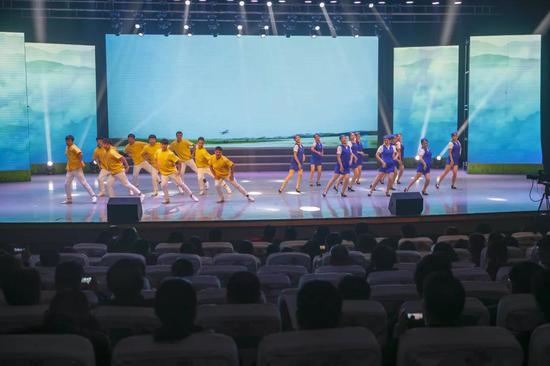 “春天的邀约”——台州与通化文化走亲文艺演出在通化市成功举办