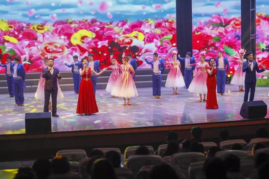 “春天的邀约”——台州与通化文化走亲文艺演出在通化市成功举办