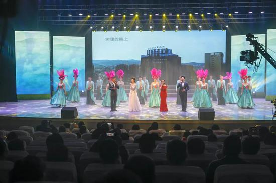 “春天的邀约”——台州与通化文化走亲文艺演出在通化市成功举办