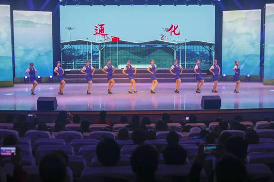 “春天的邀约”——台州与通化文化走亲文艺演出在通化市成功举办