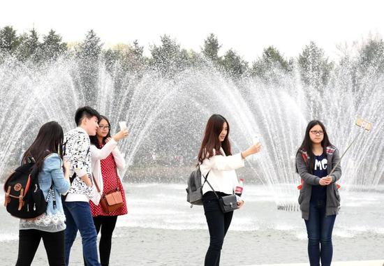 你心心念念的长春南湖大桥音乐喷泉“醒”了!