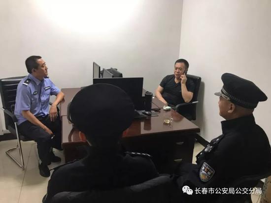 史记局长深入地铁派出所部署工作