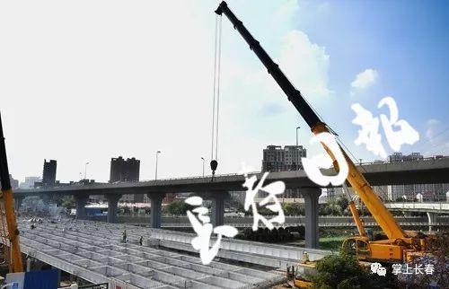 东大桥主体钢结构吊装完工