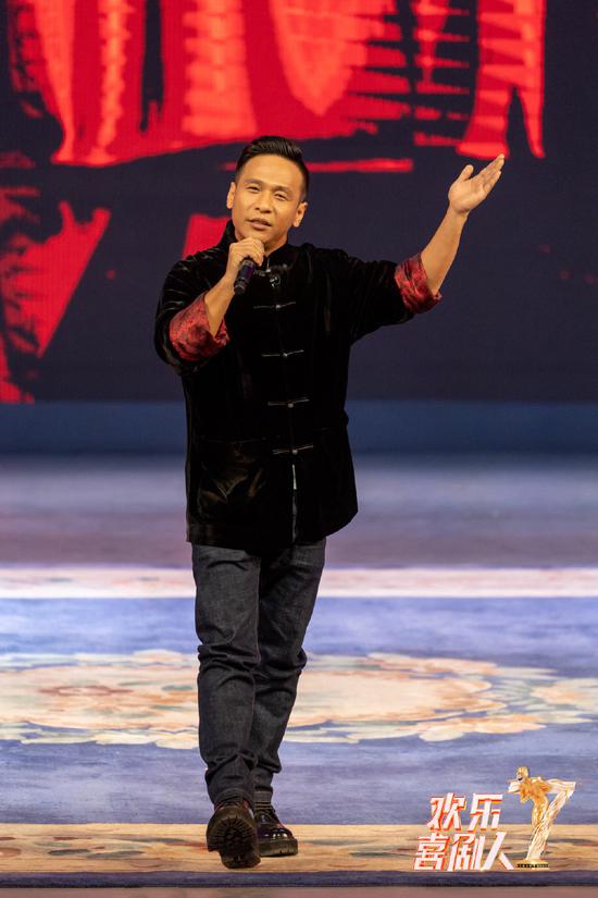 宋小宝任“带教老师”。