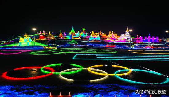 流光溢彩的长春冰雪大世界夜景