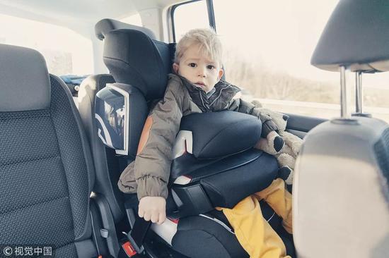 长春家长注意 千万别让孩子穿羽绒服干这事可