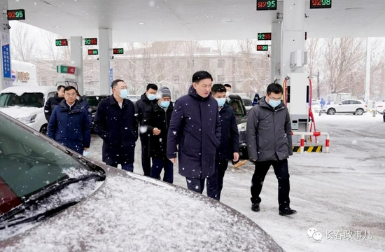 张志军调研应对雨雪冰冻灾害、民生保障、