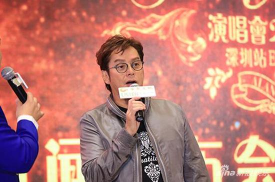 “谭咏麟银河岁月40载中国巡回演唱会2018-深圳Encore站”新闻发布会暨开票仪式在深圳举行。