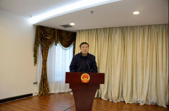 受省网信办主任、省互联网业联合会会长兼党委书记崔萍委托,省互联网业联合会党委副书记石光耀代表省互联网联合会和联合会党委宣读贺信。