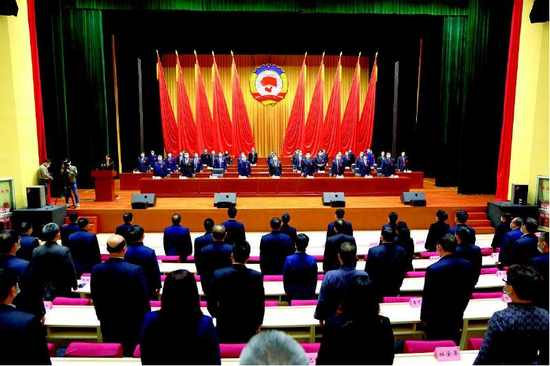 通化市政协八届五次会议胜利闭幕。 记者樊勇摄