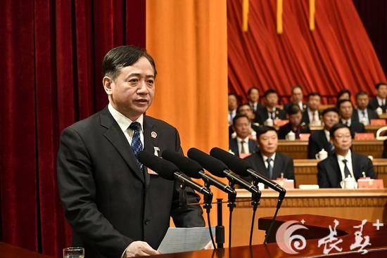 刘忻
