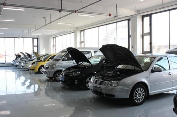 汽车街、长春凯旋二手车市场敲响拍卖节_长春汽车网_新浪汽车_新浪网