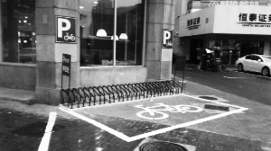 长春非机动车停车位开始施划 设立专门交通指