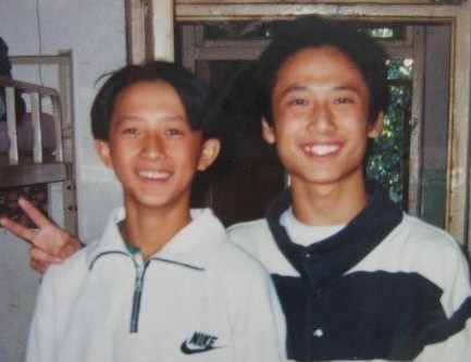 韩庚经纪人打粉丝骂节目组 作妖无限韩庚冷漠