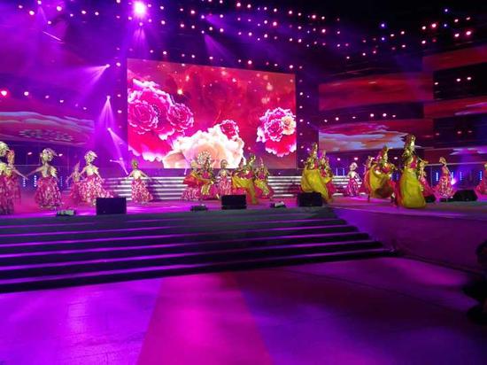 2017中国图们江文化旅游节闭幕式文艺演出节目精彩纷呈