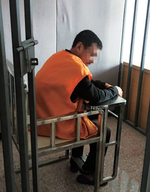 男子对当初的行为非常后悔