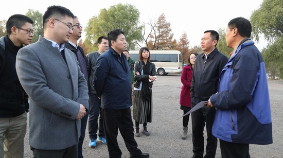 长春市规划局规划编制处处长栾立欣一行到九台