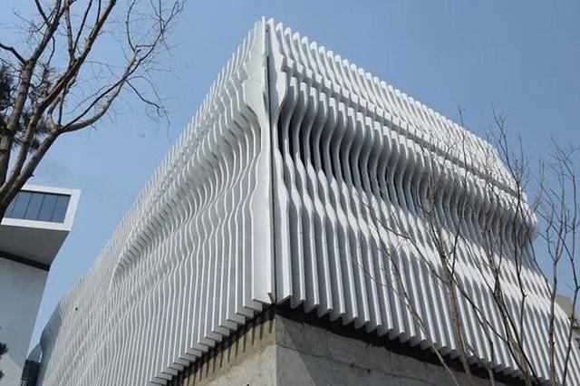 在“水波楼”身后的园子里还有一群更牛建筑在等你