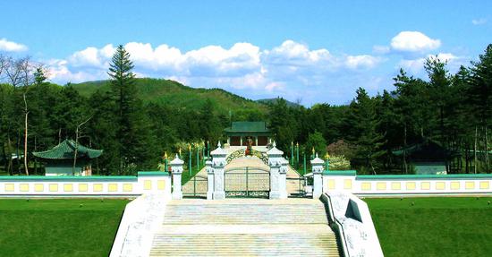 靖宇陵园全景