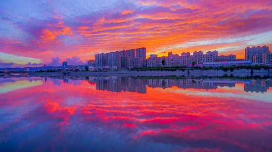 图片来源:白山市晚霞