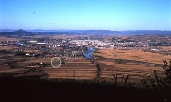 1999年10月3日在琵岩山拍摄的龙井市远景