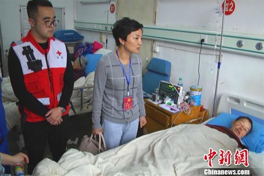 经救援队多方搜寻获救,叶应珠被安全送往了医院,身体无大碍。江西省红十字会供图