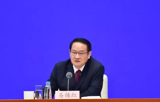 新闻发布会现场 刘奇书记深情地讲起了这个故事…