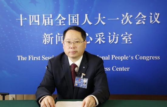 江西省代表团举行首场新闻发布会