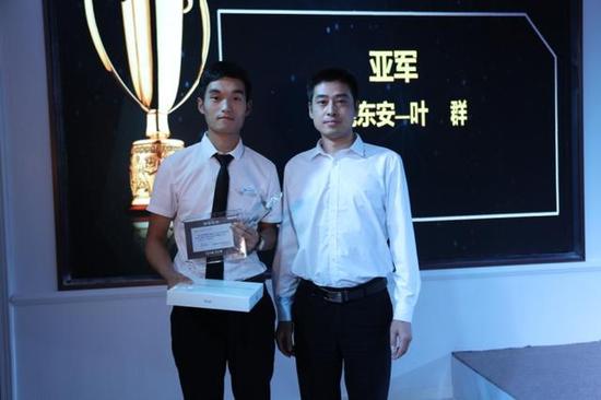 请输入描述