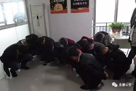 湖南长沙某写字楼31层抓获嫌疑人13名