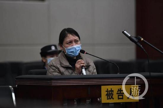 12月21日,江西南昌,劳荣枝当庭表示愿意承担责任,但部分犯罪事实指控不准确,她系被胁迫。