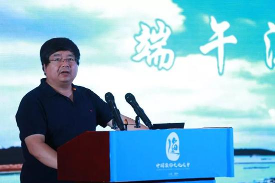 中国社会科学院研究员王宪昭演讲