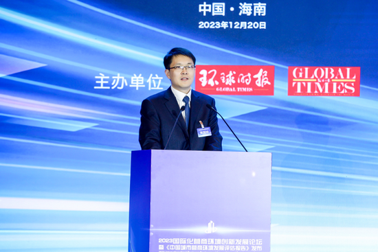 长治市政府党组成员、副市长黄国珍