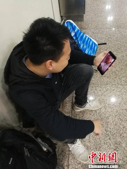与女儿视频照片 朱璐萍 摄