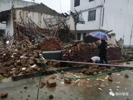 赣县:多个乡镇遭暴雨袭击