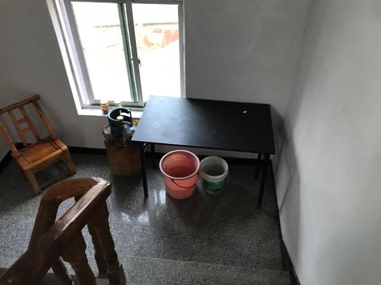 背上楼的煤气罐