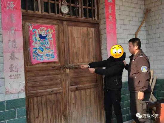 嫌疑人指认作案现场