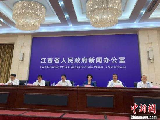 9月30日,“同心共圆小康梦 ‘智铜道合’再出发”新闻发布会在南昌召开。 李韵涵 摄
