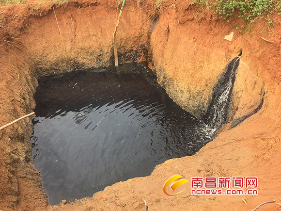 安义工业园区化工厂污水四溢 附近村庄饮水受