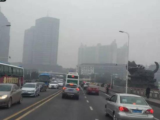 赶紧打开电脑查了一下