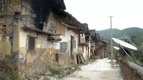 大桥村的老房子